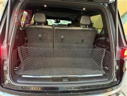 جیپ گراند واگۆنیەر